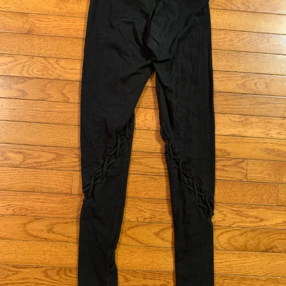 Perfect yoga leggings - Picture 5 of 8